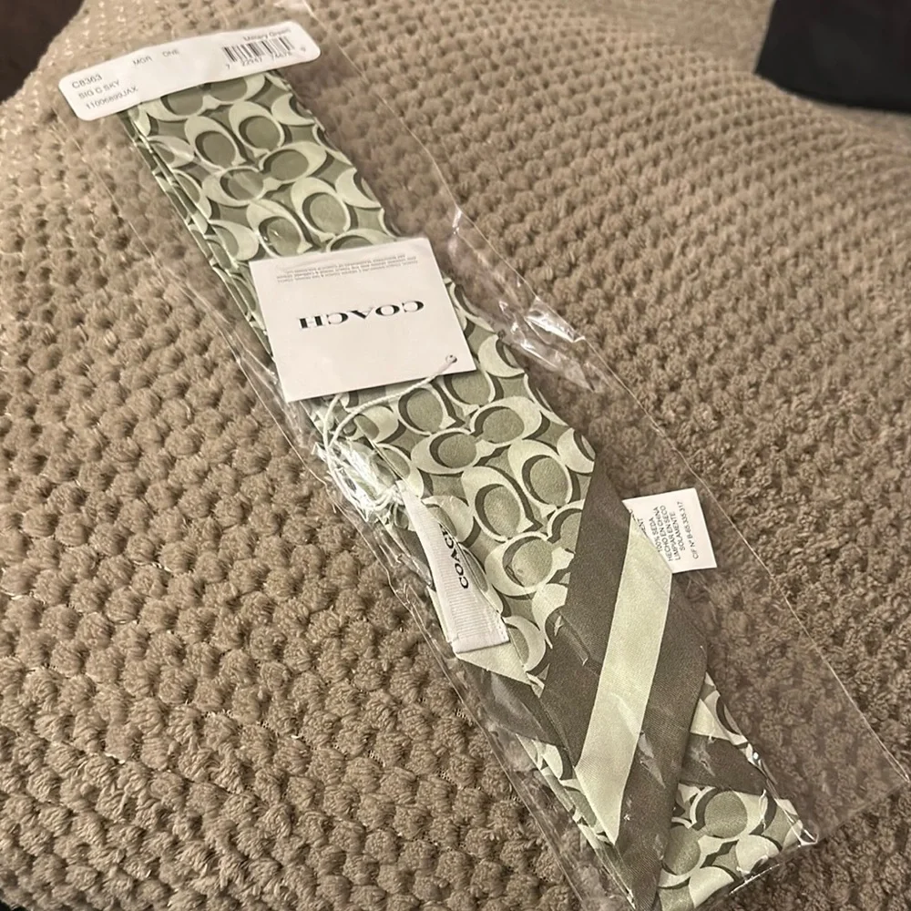 Coach bandeau NWT - Picture 1 of 1
